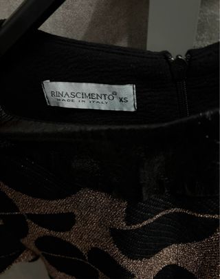 Abito elegante Rinascimento oro e nero