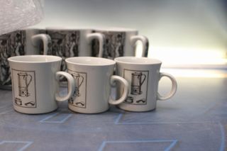 Pontesa. Café Monky. Caffettiere, tazze e piatti. 24 pezzi.