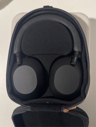 CON SEGURO! Sony WH-1000XM5 Negros