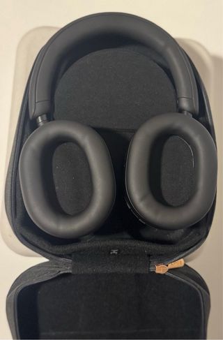 CON SEGURO! Sony WH-1000XM5 Negros