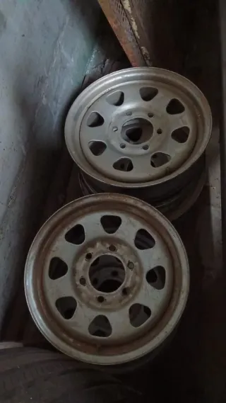 Llantas Nissan