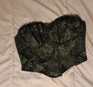 Top Corsé Negro Flores
