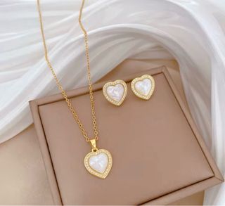 Conjunto Collar y Pendientes Corazón Oro Blanco