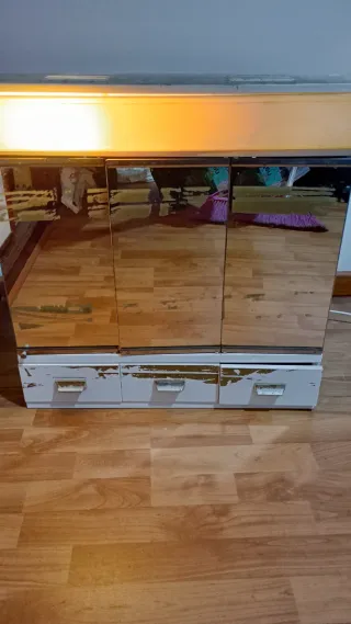 Armário / gabinete de casa de banho / wc com luz