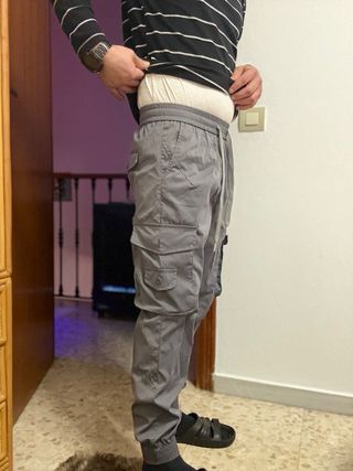 Pantalones cargo grises de trabajo