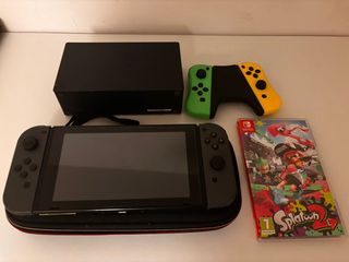 Nintendo Switch + 2 mandos + Splatoon 2