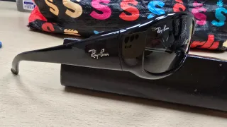 Gafas de sol Ray-Ban RB4137 Negras