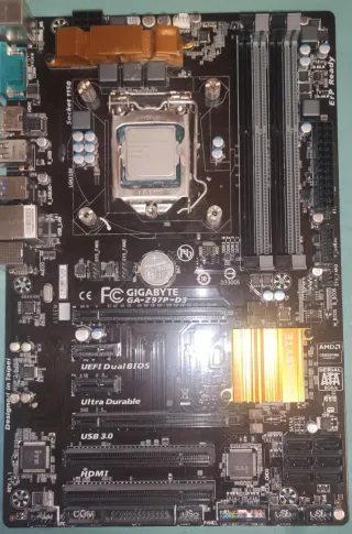 PC(sin fuente de alimentacion ni grafica)+ Teclado