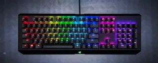 PC(sin fuente de alimentacion ni grafica)+ Teclado