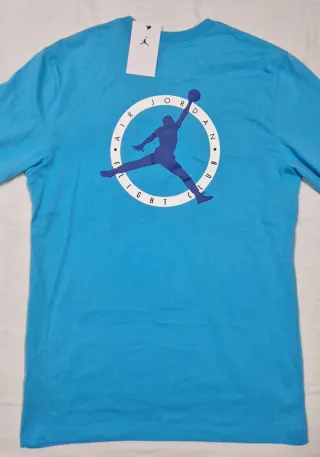 Camiseta Jordan Flight Club Manga Larga Azul.
