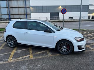 Volkswagen Golf VII GTI Performance DSG6