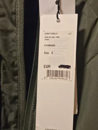 Cazadora Calvin Klein verde acolchada