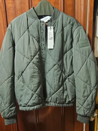 Cazadora Calvin Klein verde acolchada