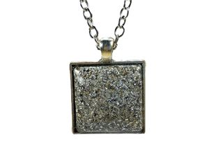 Collar de electronite / orgonite cuadrado