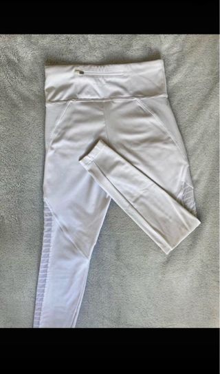 Leggings Oysho blancos con detalles