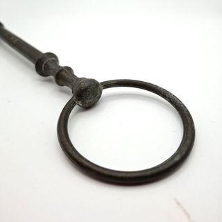 Llave antigua reloj de antesala