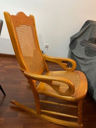 Mecedora Pino Macizo Rattan Poco Uso