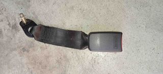 Hebilla cinturon seguridad Nissan Terrano II.