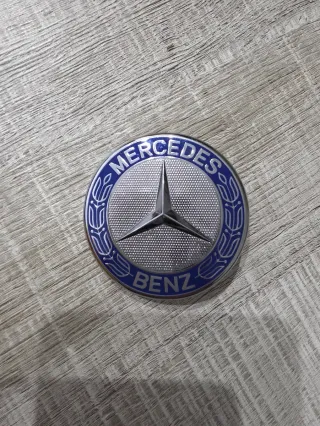 Insignia Mercedes Benz Estrella Plateada
