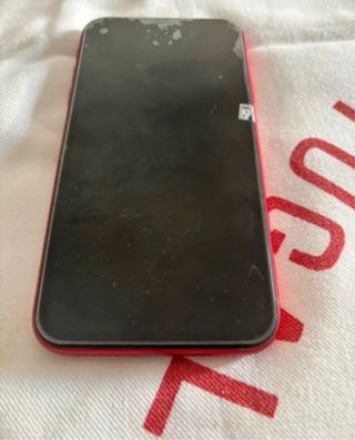 iPhone 11 rojo