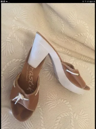 Sandalias tacón Rastik marrones T36
