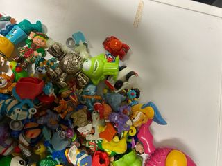 Lotto Pupazzetti Misti Personaggi Vari