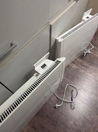 2 Emisores térmicos  1 de 1500 W  1 de 1000 W