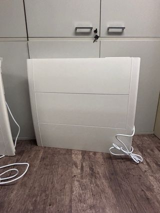 2 Emisores térmicos  1 de 1500 W  1 de 1000 W