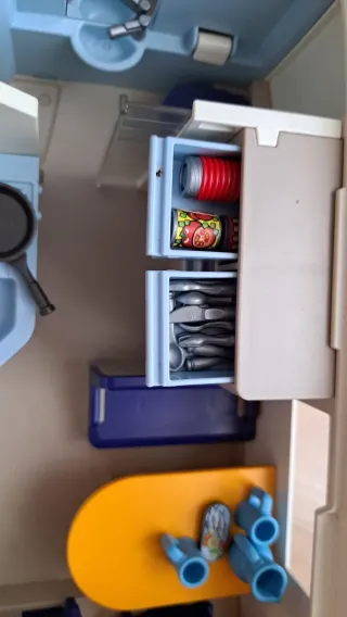 Caravana playmobil  con figuras i accesorios