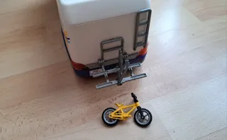 Caravana playmobil  con figuras i accesorios