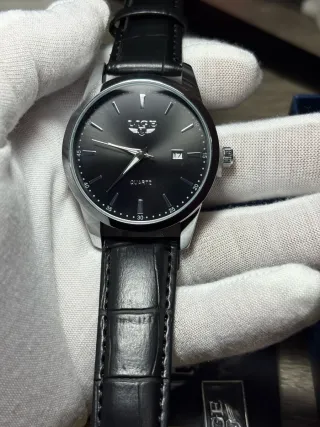 Reloj Lige Negro y Plateado Nuevo