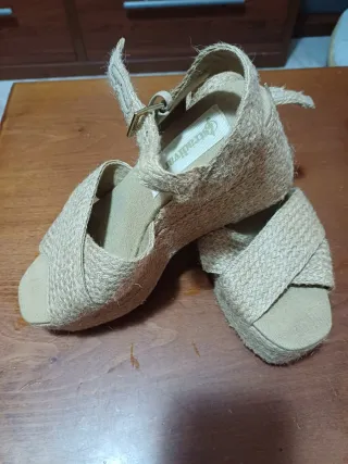Sandalias Stradivarius Beige