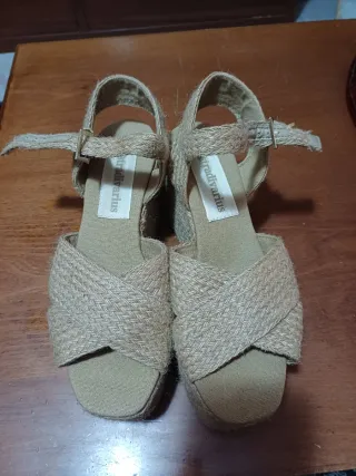 Sandalias Stradivarius Beige