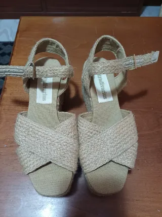 Sandalias Stradivarius Beige