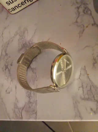 Reloj Skyline Negro y Plateado