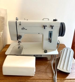 Máquina de coser Adler Riccar LISTA PARA COSER