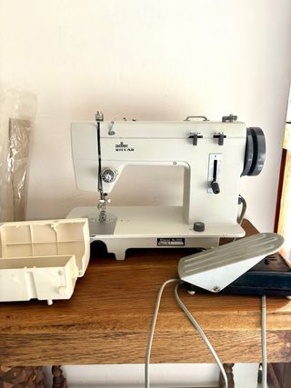 Máquina de coser Adler Riccar LISTA PARA COSER