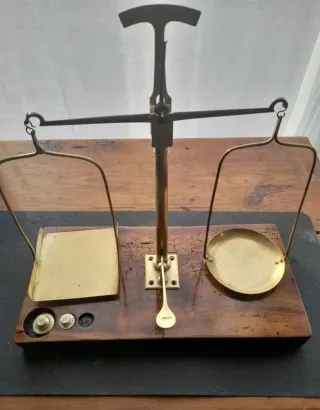 Balanza de precisión Trebuchet París 1900