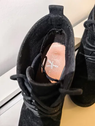 Botines negros con cordones tacón block