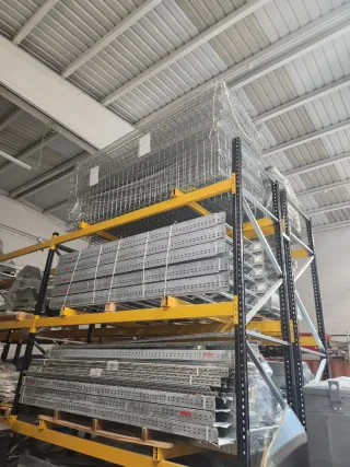 Bandejas y Rejibands Pemsa