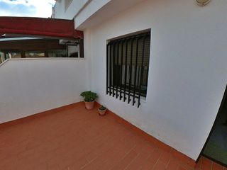 Casa adosada en venta en Poniente-Norte - Miralbaida - Parque Azahara en Córdoba