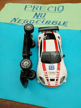 Scalextric Aston Martin DBR-9