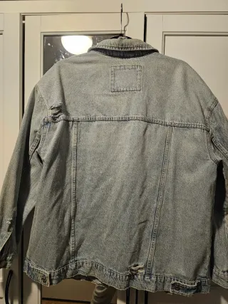 Cazadora vaquera oversize Mango 80s