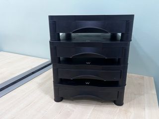 Soporte monitor con cajón negro