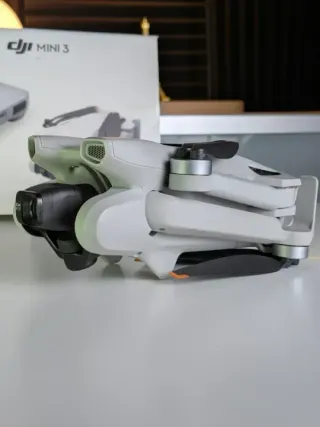 COMO NUEVO | DJI Mini 3 Drone y Control