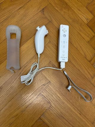 Nintendo Wii Bianca 1 Controller cavi e Memory SD