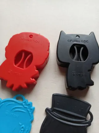 Lote 6 figuras Kinder DC Comics