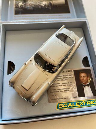 Scalextric Aston Martin DB5 Casino Royale 007