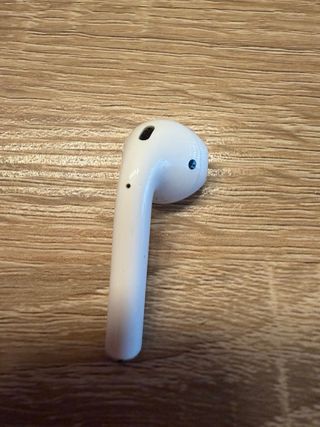Apple AirPods 2da Gen con Estuche