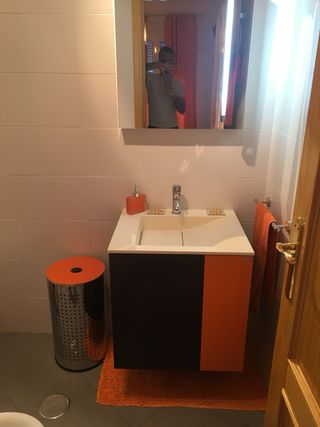 Se alquila piso de un dormitorio. Parking incluido